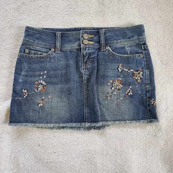 Kali Denim Distressed Denim Jean Mini Skirt with Sequins, Sz 3 - Picture 1 of 2